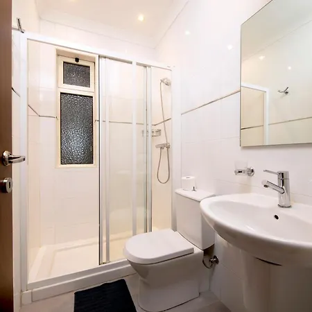 Large Seafront 3 Bedroom In The Heart Of - Mmai1-2