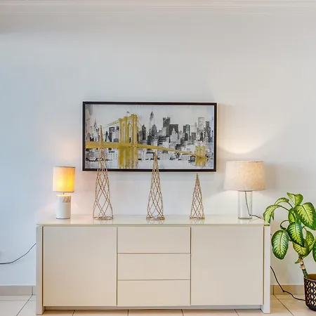 Apartament Large Seafront 3 Bedroom In The Heart Of - Mmai1-2