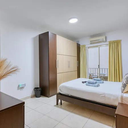 Apartament Large Seafront 3 Bedroom In The Heart Of - Mmai1-2