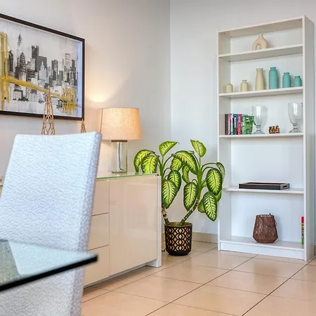 Large Seafront 3 Bedroom In The Heart Of - Mmai1-2