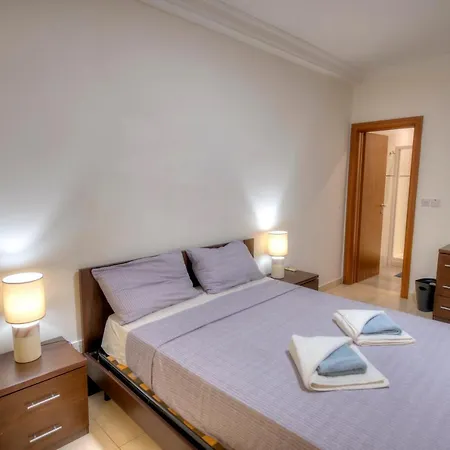 Large Seafront 3 Bedroom In The Heart Of - Mmai1-2 Apartment *