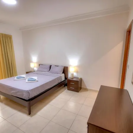 Large Seafront 3 Bedroom In The Heart Of - Mmai1-2 Apartment *