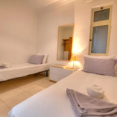 Large Seafront 3 Bedroom In The Heart Of - Mmai1-2 * Sliema