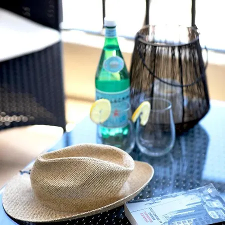 Large Seafront 3 Bedroom In The Heart Of - Mmai1-2 Sliema