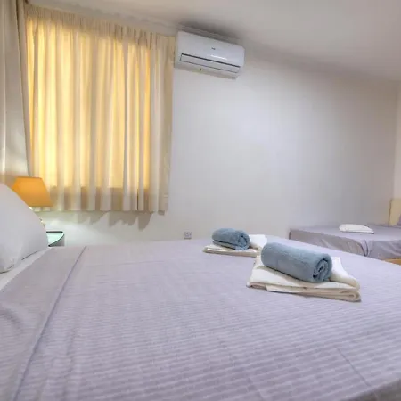 Large Seafront 3 Bedroom In The Heart Of - Mmai1-2