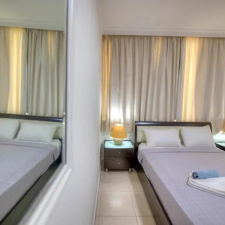 Large Seafront 3 Bedroom In The Heart Of - Mmai1-2 Lejlighed *