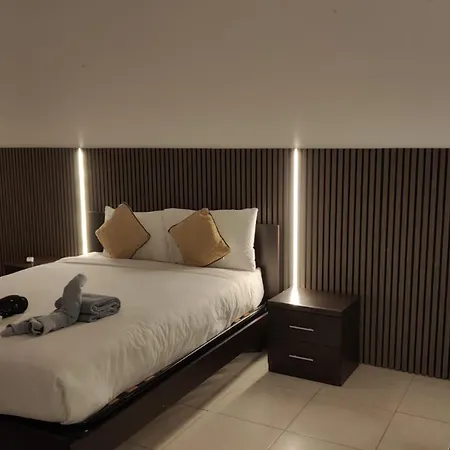 Lejlighed Large Seafront 3 Bedroom In The Heart Of - Mmai1-2