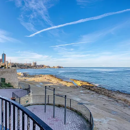 Large Seafront 3 Bedroom In The Heart Of - Mmai1-2 Apartment *